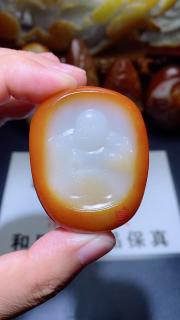 和田玉黄沁金包玉黄皮白肉弥勒佛笑口常开吊坠