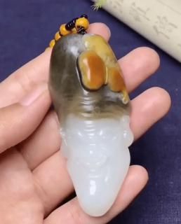 和田玉籽料原石比雕过的成品贵,是真的吗