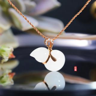 18k玫瑰金和田玉(白玉)镶钻葫芦吊坠