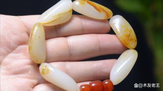 和田玉手串的独特魅力